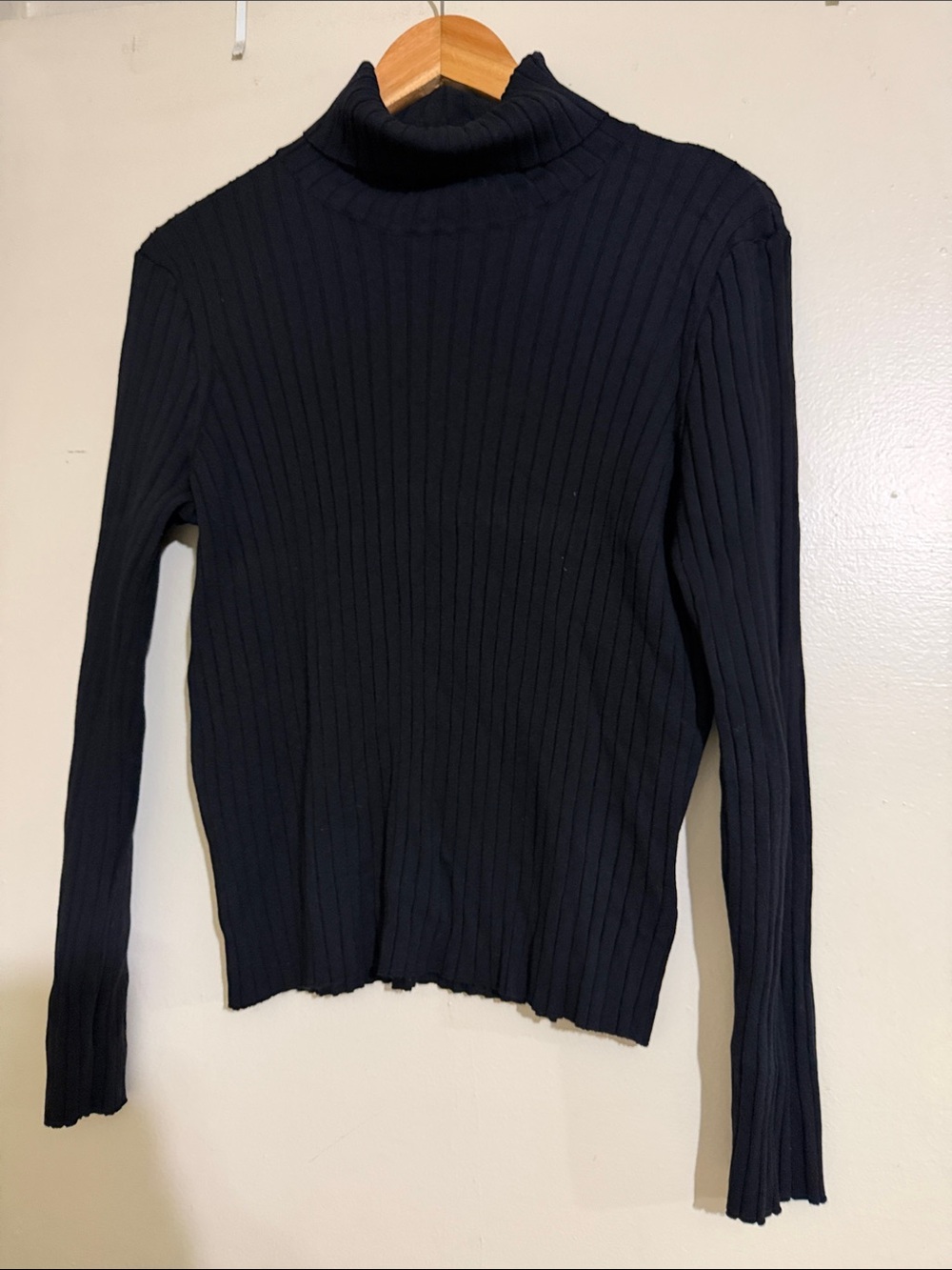 Divided ribbed long sleeve turtleneck top